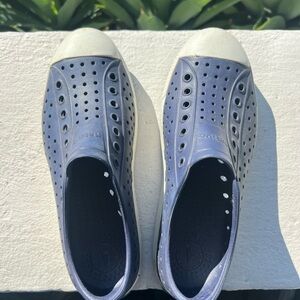 Native Kids Water Shoes in Blue and White